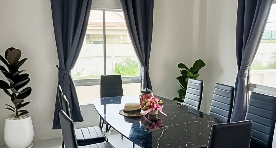 For rent 3 bedrooms house in Sattahip, Chonburi