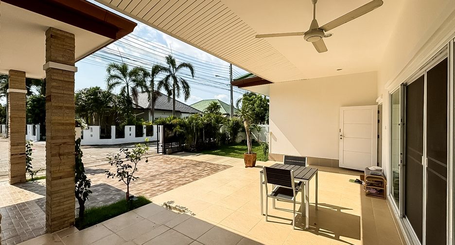 For rent 3 bedrooms house in Bang Lamung, Chonburi