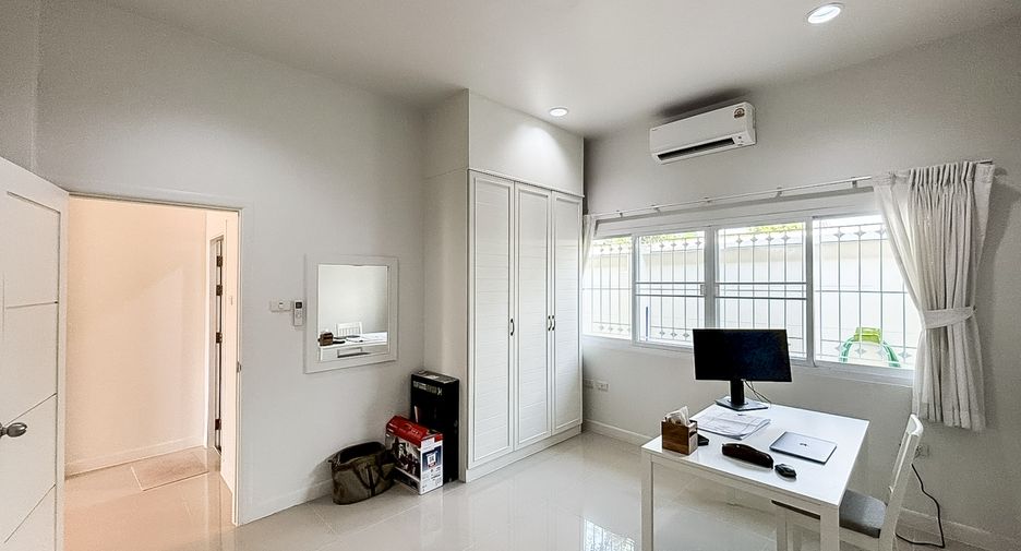 For rent 3 bedrooms house in Bang Lamung, Chonburi