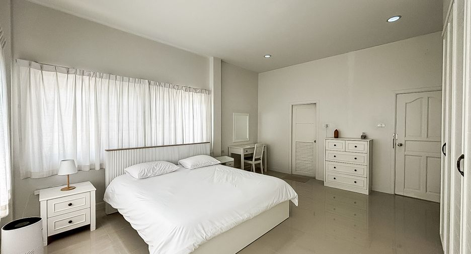 For rent 3 bedrooms house in Bang Lamung, Chonburi