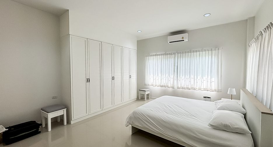 For rent 3 bedrooms house in Bang Lamung, Chonburi