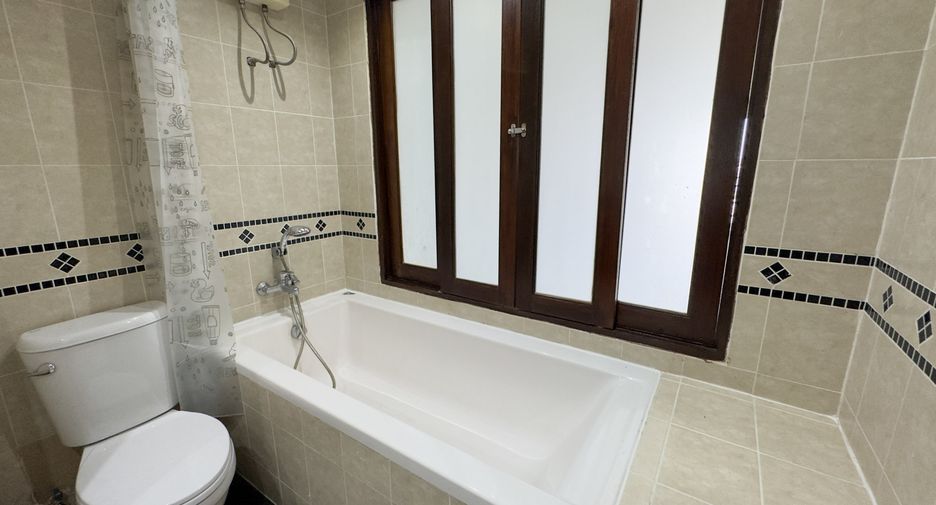 À louer 2 chambres condo à Bang Lamung, Chonburi