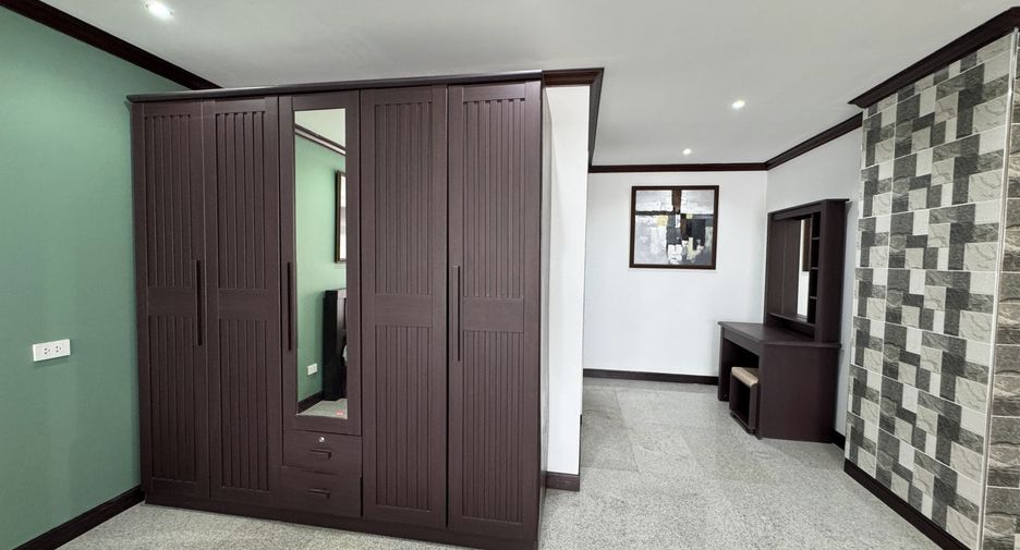 À louer 2 chambres condo à Bang Lamung, Chonburi