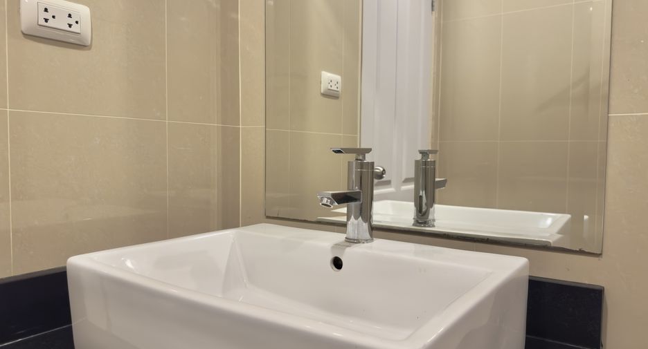 À vendre 1 chambre condo à Bang Lamung, Chonburi