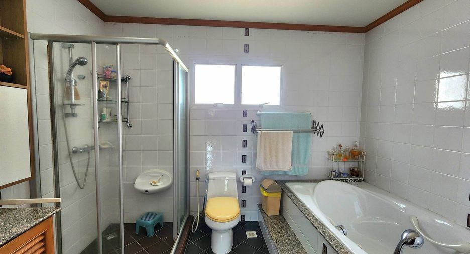 出售 3 卧室 独立屋 在 Bang Lamung, Chon Buri