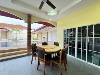 À louer 4 chambres maison à Bang Lamung, Chonburi