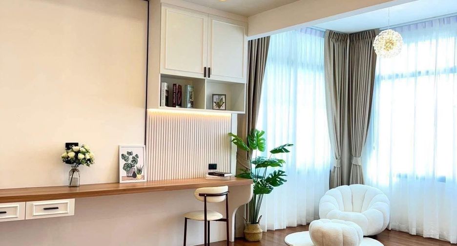 For sale 4 ベッドルーム house in Bang Lamung, Chonburi