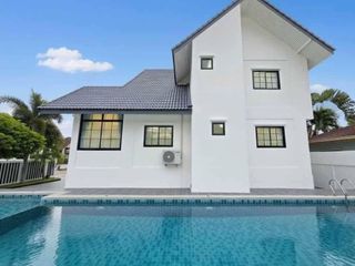 For sale 4 ベッドルーム house in Bang Lamung, Chonburi