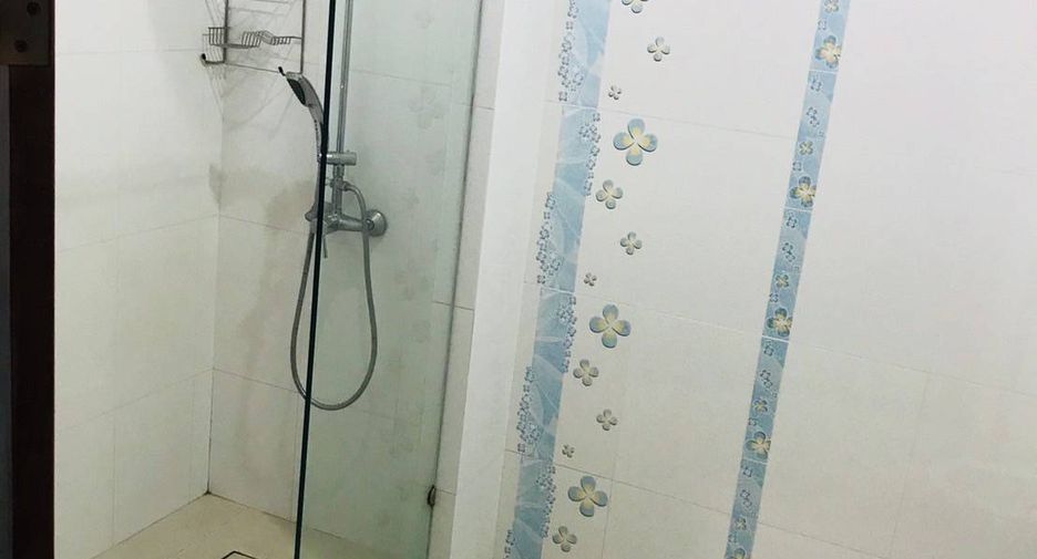 For sale 5 bedrooms house in Bang Lamung, Chonburi