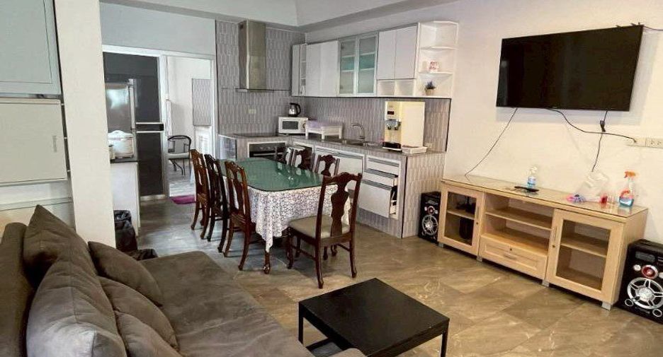 Haus zur Miete mit 6 Zimmer in Bang Lamung, Chonburi