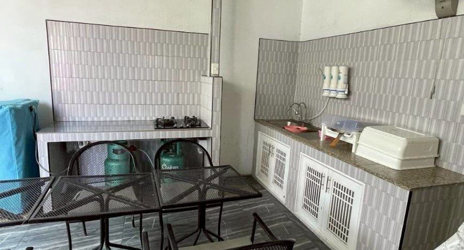 Haus zur Miete mit 6 Zimmer in Bang Lamung, Chonburi