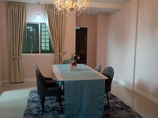 Haus zur Miete mit 5 Zimmer in Bang Lamung, Chonburi