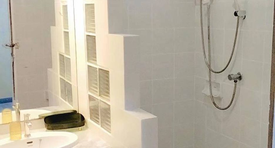 À vendre 5 chambres maison à Bang Lamung, Chonburi