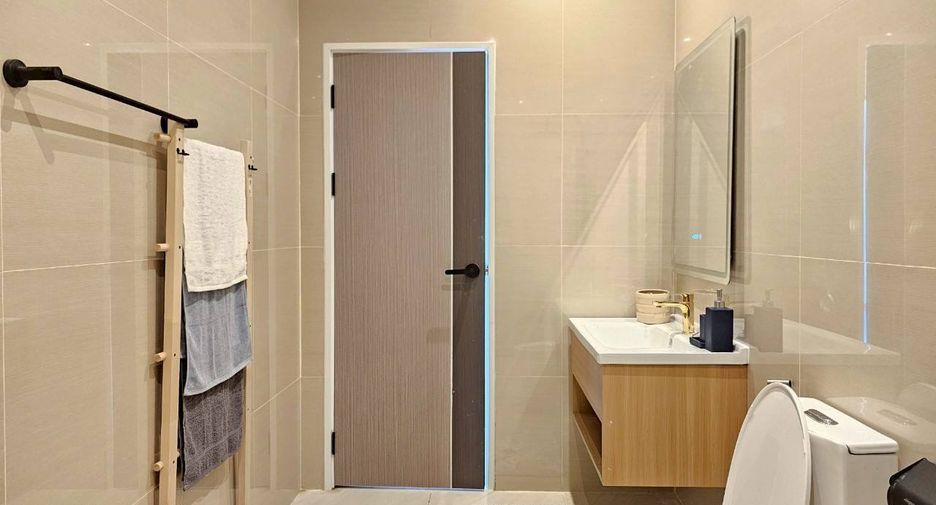 Haus zur Miete mit 5 Zimmer in Bang Lamung, Chonburi