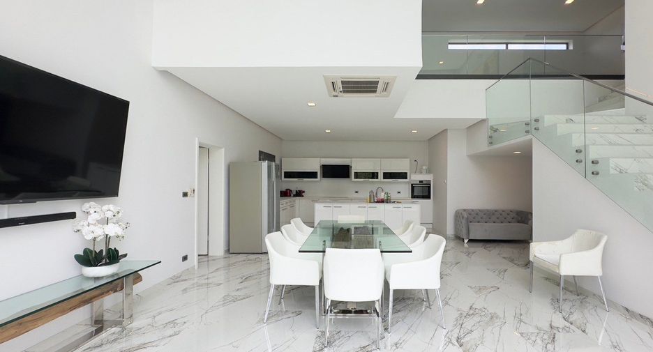 For sale 4 bedrooms house in Sattahip, Chonburi