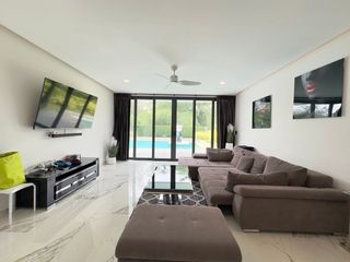 For sale 4 bedrooms house in Bang Saray, Pattaya