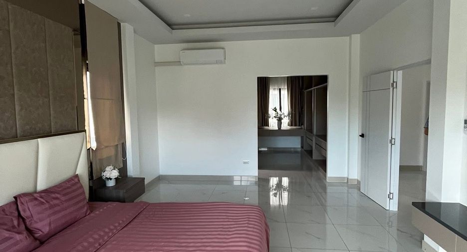 Haus zur Miete mit 4 Zimmer in Sattahip, Chonburi
