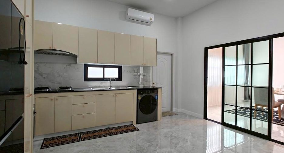 For rent 4 bedrooms house in Bang Lamung, Chonburi