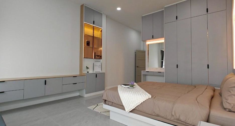 For rent 4 bedrooms house in Bang Lamung, Chonburi