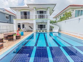 For rent 8 bedrooms house in Bang Lamung, Chonburi