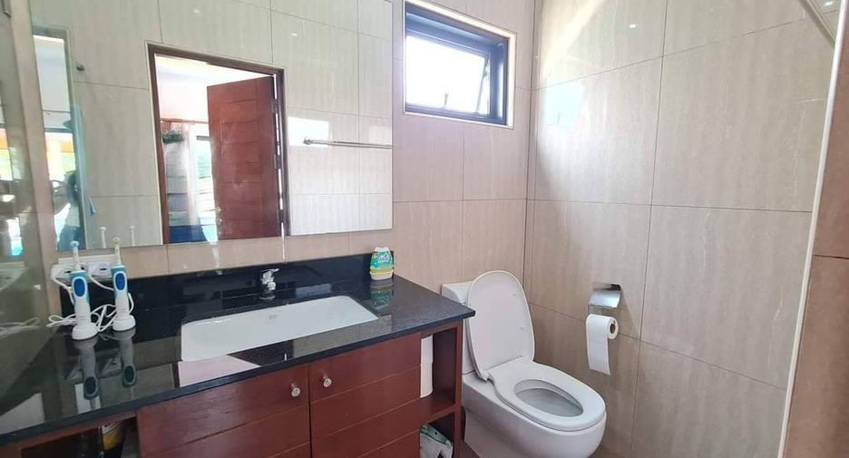 For sale 3 bedrooms house in Sattahip, Chonburi