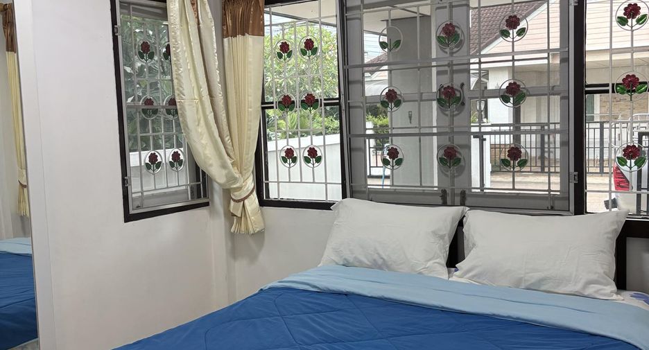 For rent 3 bedrooms house in Bang Lamung, Chonburi