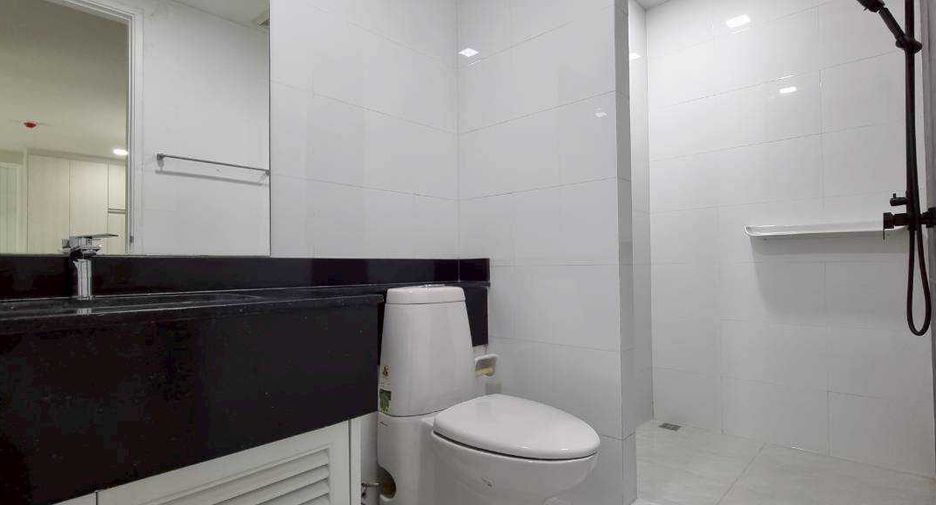 For rent 2 bedrooms condo in Bang Lamung, Chonburi