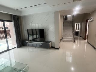 Villa zur Miete mit 4 Zimmer in Bang Lamung, Chonburi