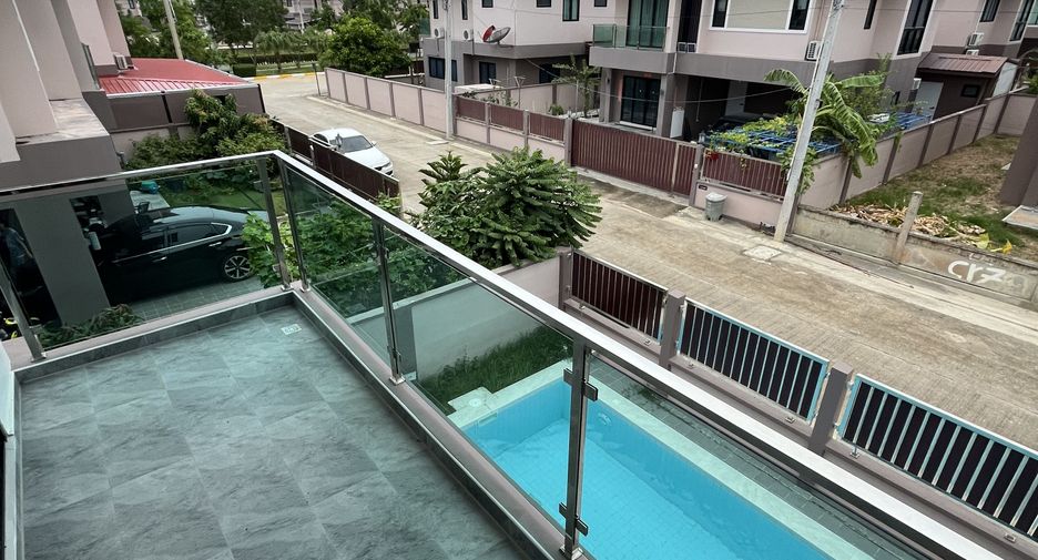 Villa zur Miete mit 4 Zimmer in Bang Lamung, Chonburi