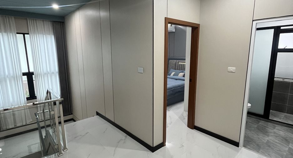 Villa zur Miete mit 4 Zimmer in Bang Lamung, Chonburi