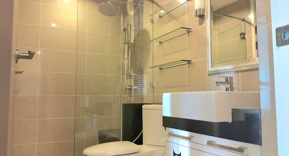 For rent 1 bed condo in Sathon, Bangkok