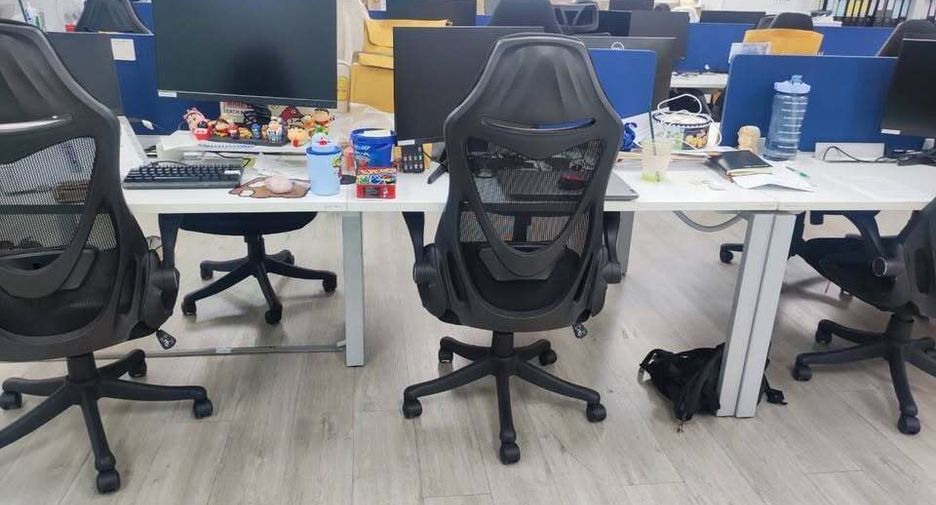 À vendre et à louer bureau à Bang Na, Bangkok