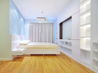 For sale and for rent 2 bedrooms condo in Yan Nawa, Bangkok