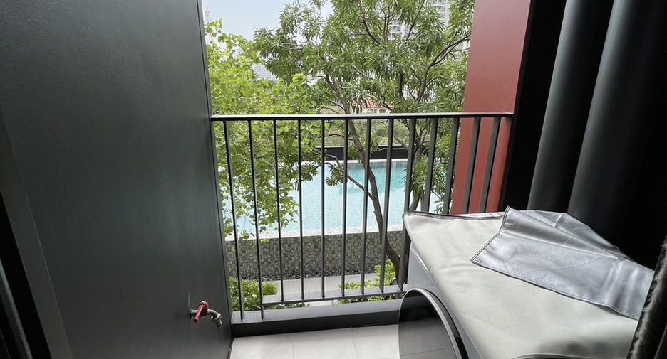 For rent studio condo in Huai Khwang, Bangkok