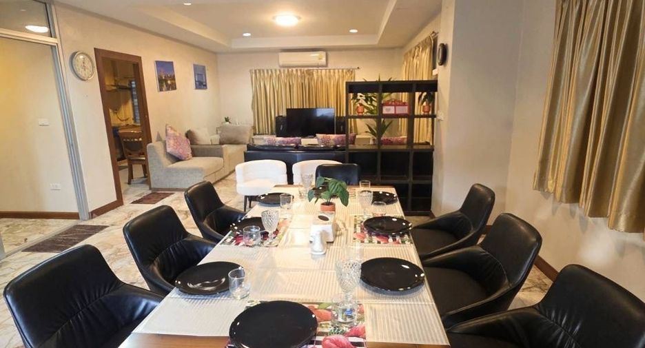 Villa en alquiler de 5 habitaciones en Bang Lamung, Chonburi