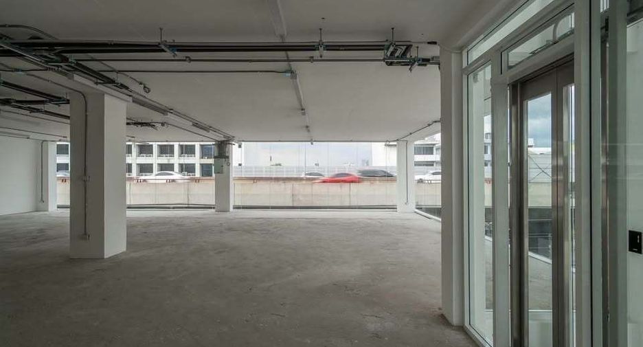 For sale and for rent office in Suan Luang, Bangkok