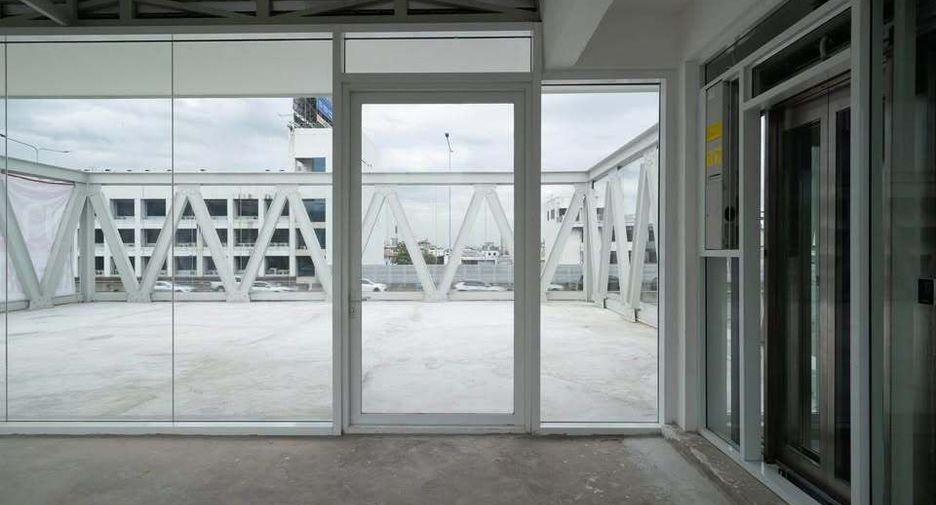 For sale and for rent office in Suan Luang, Bangkok