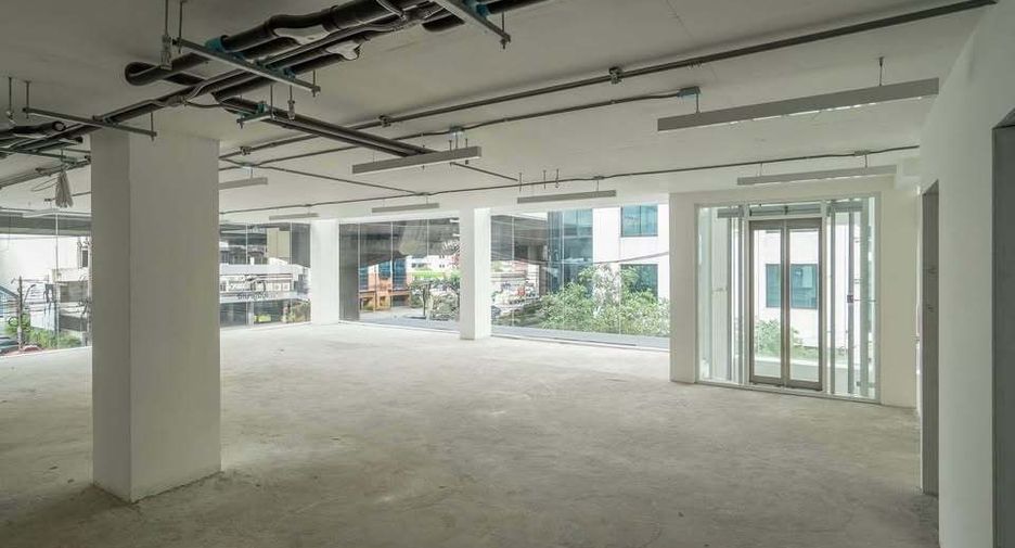 For sale and for rent office in Suan Luang, Bangkok