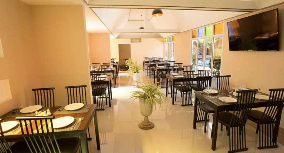 Hotel zum Kauf mit 70 Zimmer in Bang Lamung, Chonburi