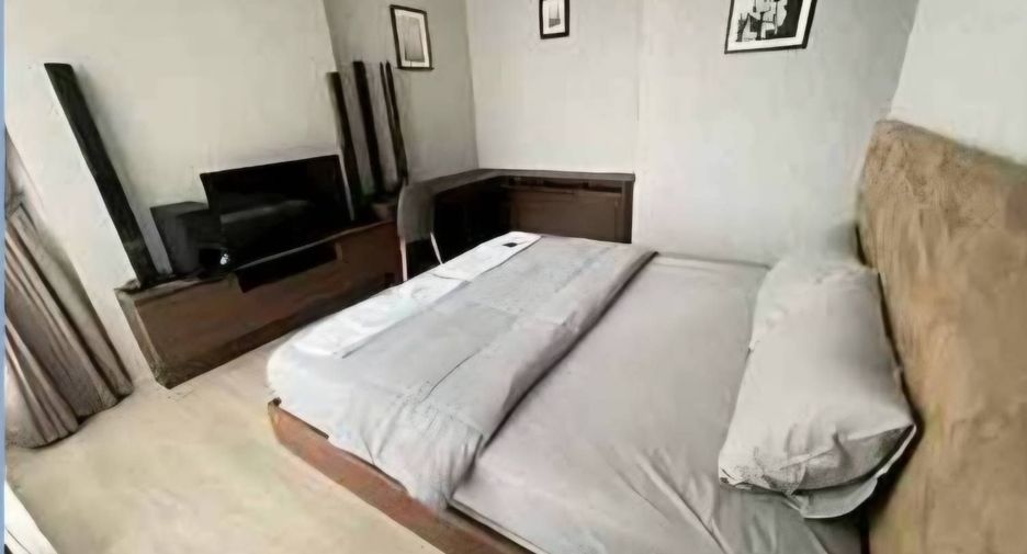 For sale and for rent 4 bedrooms condo in Watthana, Bangkok