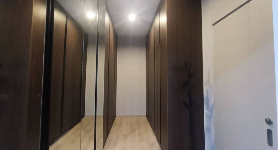 For sale and for rent 4 bedrooms condo in Watthana, Bangkok