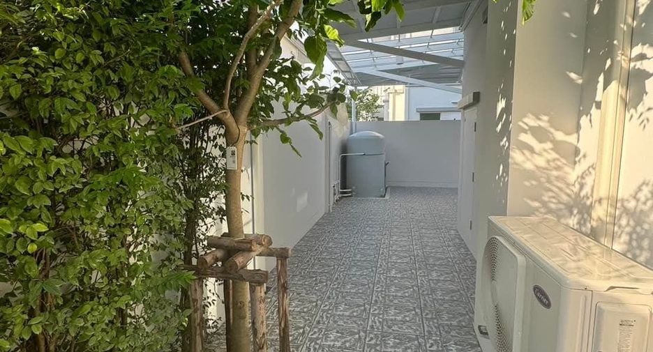 出租 4 卧室 独立屋 在 Bang Phli, Samut Prakan