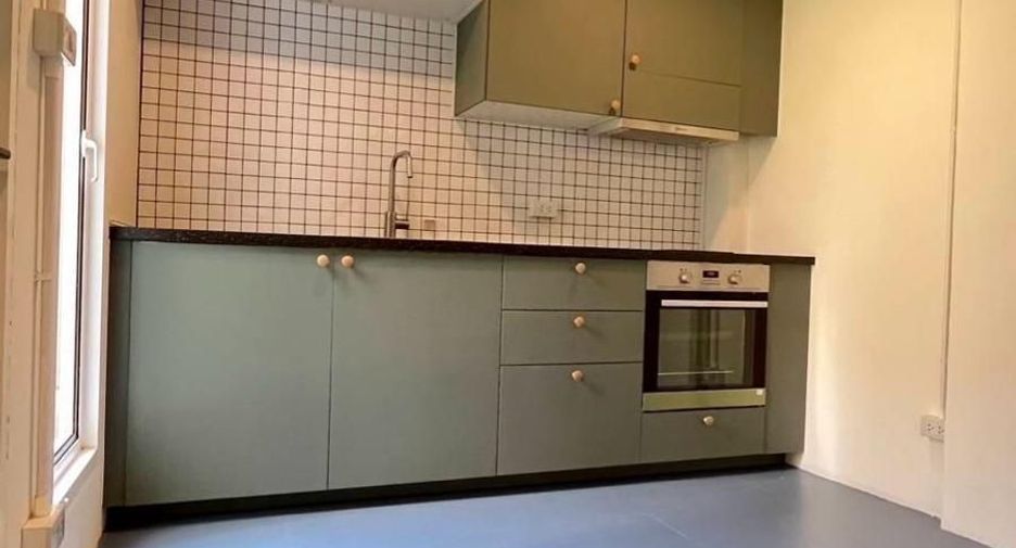 Casa en alquiler de 4 habitaciones en Watthana, Bangkok