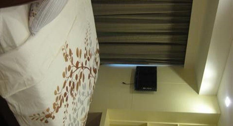 For rent 1 bed condo in Sathon, Bangkok