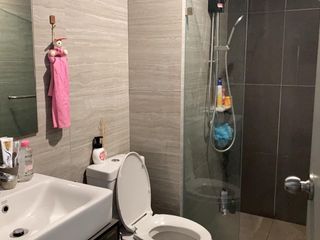 Продажа и аренда 1 кровать кондо в Банг Пхлат, Бангкок