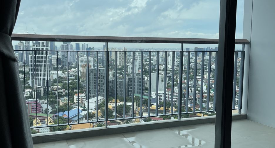 Condo en alquiler de 2 habitaciones en Khlong Toei, Bangkok