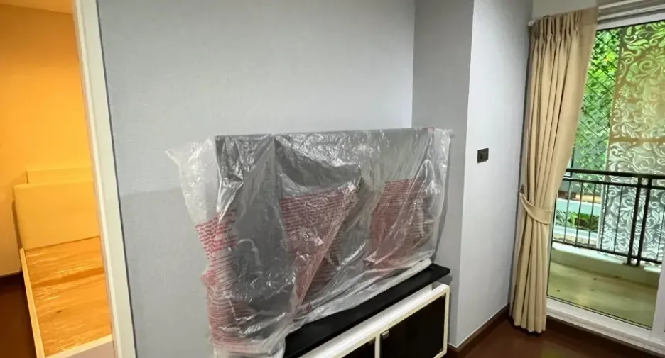 For sale and for rent studio condo in Phra Khanong, Bangkok