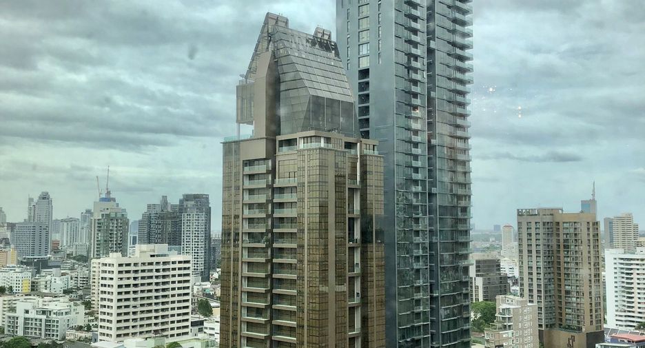 Condo en venta de 2 habitaciones en Khlong Toei, Bangkok