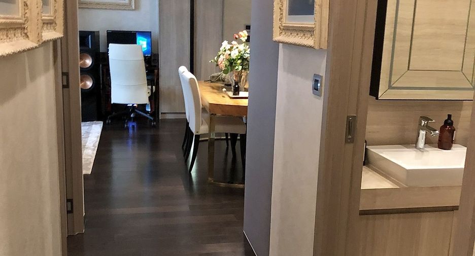 Condo en venta de 2 habitaciones en Khlong Toei, Bangkok