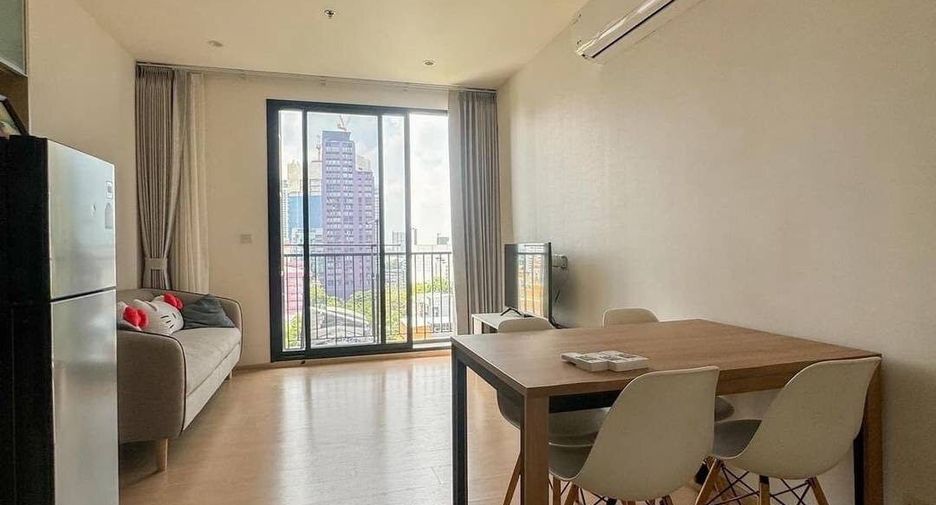 For sale 2 bedrooms condo in Watthana, Bangkok